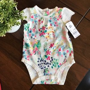 Floral onesie 0-3 months